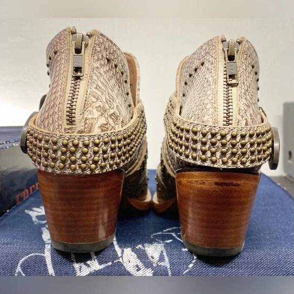 Ariat Dixon Rock N Roll Silver Snake Print Western Booties • Sz 7.5 • EUC - Picture 4 of 8